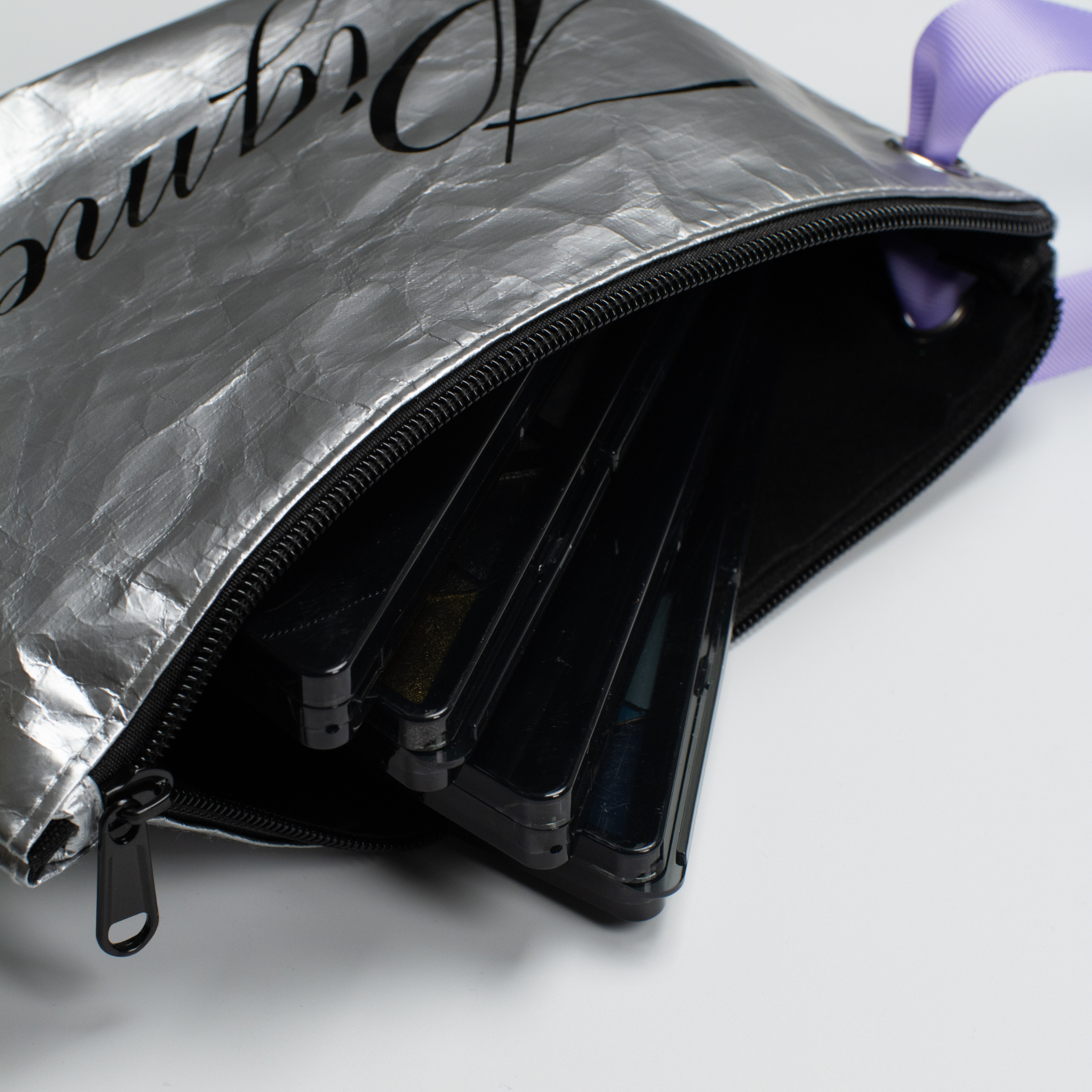 VEX Pigment Proof Pouch - Thumbnail 3